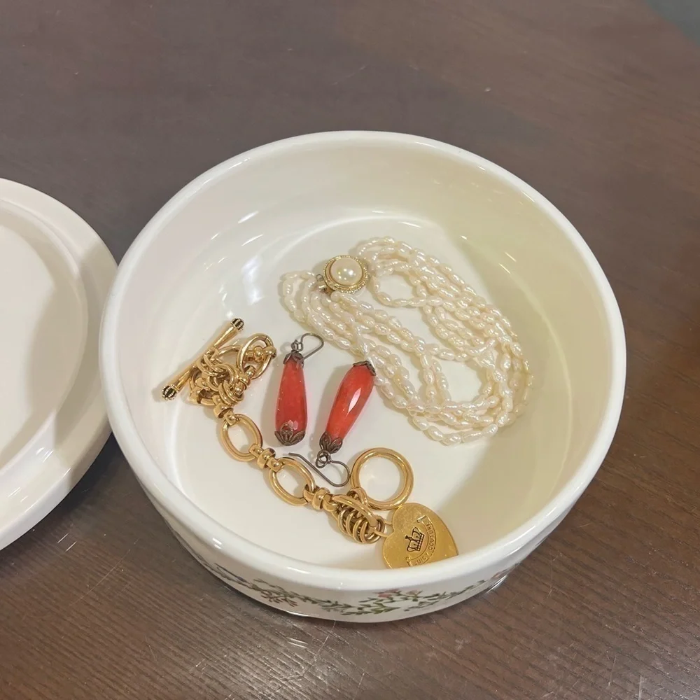 RAE DUNN COLLECTIBLE CERAMICS Trinket Tray “Best Gigi” embossed! Great gift NWOT